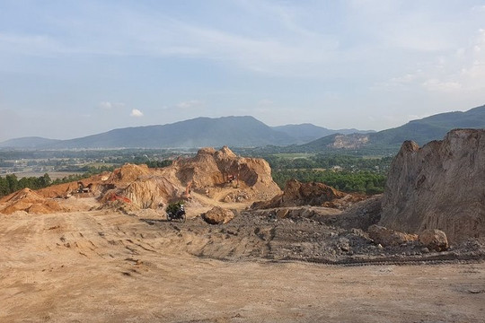 Thanh Hóa: Chưa chấp thuận đưa mỏ đất tại Nông Cống vào kế hoạch đấu giá

